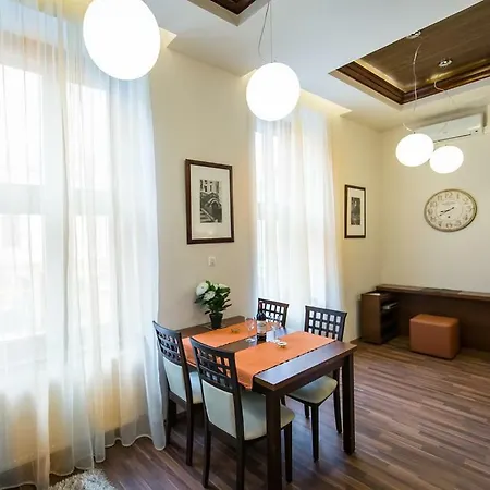 アパート Szechenyi Luxury